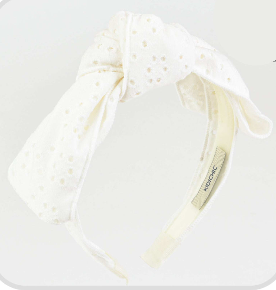 Eyelet headband white