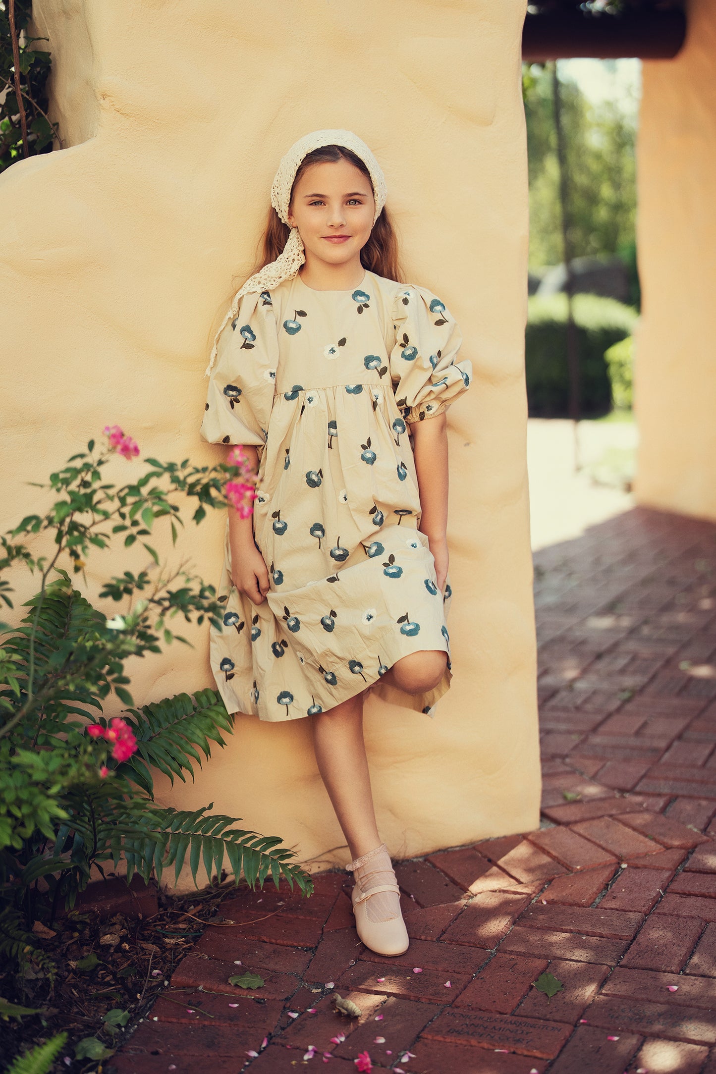 BEIGE EMBROIDERED SQUARE DRESS
