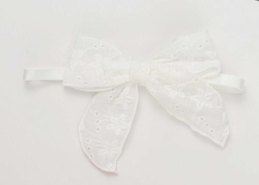 Eyelet band white