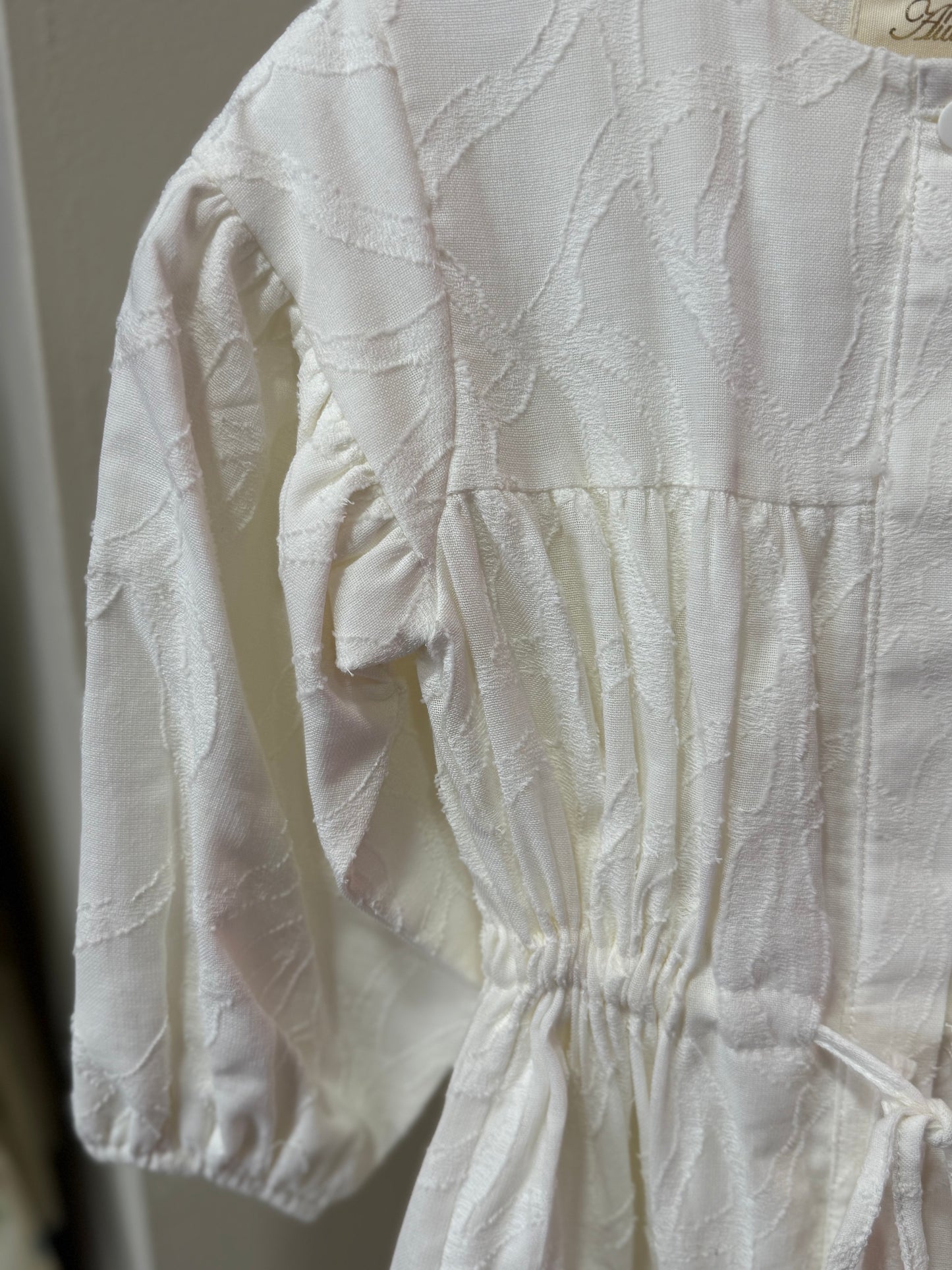 IVORY JAQUARD  ELBOW SLEEVE DRESS