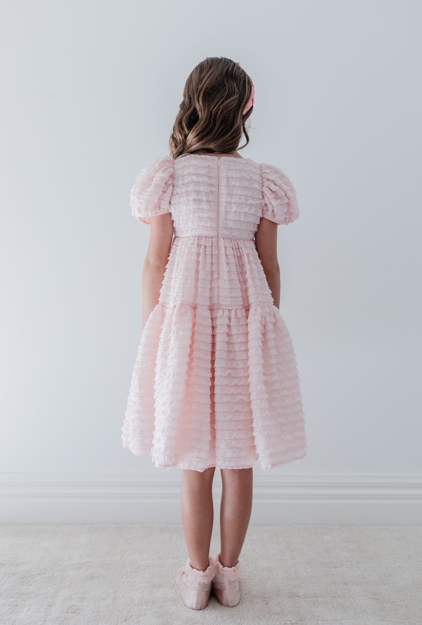 Frilly ribbon dress