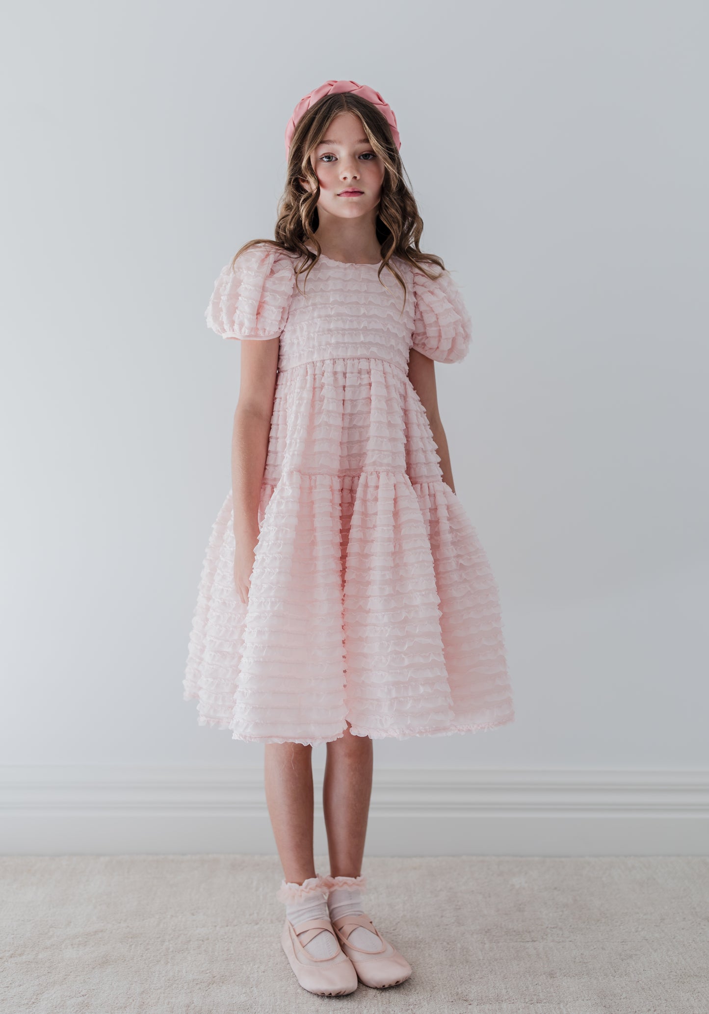 Frilly ribbon dress