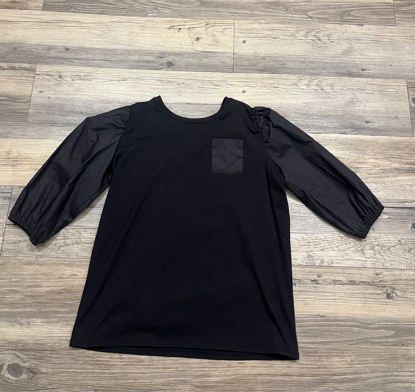 Black Pocket Top