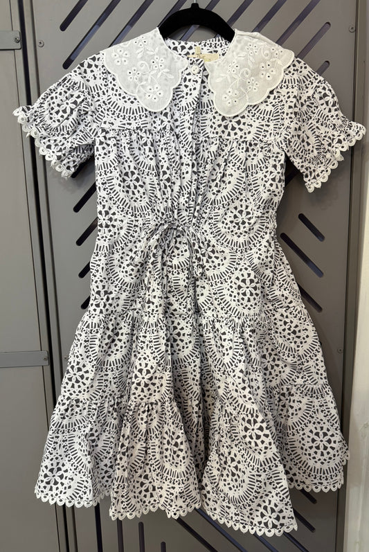 BLACK AND WHITE  SHORT SLEEVE DRESS